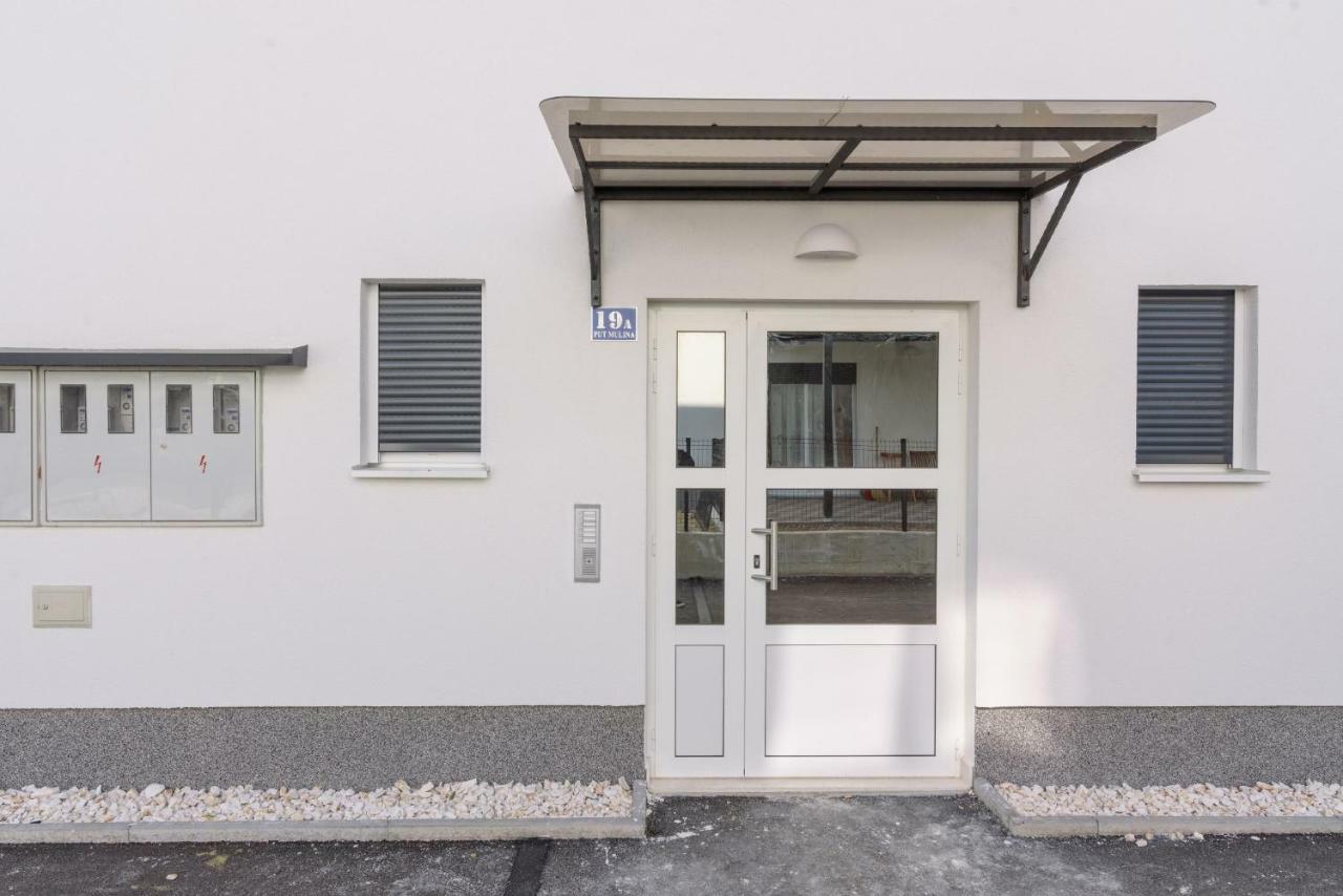 Luxury Apartman Ivana Trogir Exterior photo